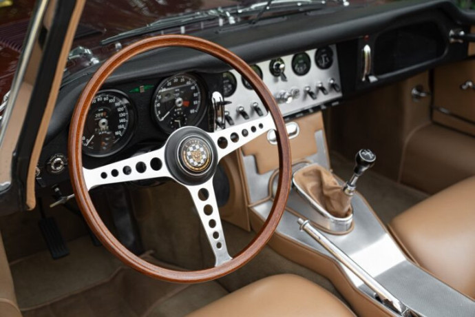 1964-jaguar-e-type-38-roadster-big-3